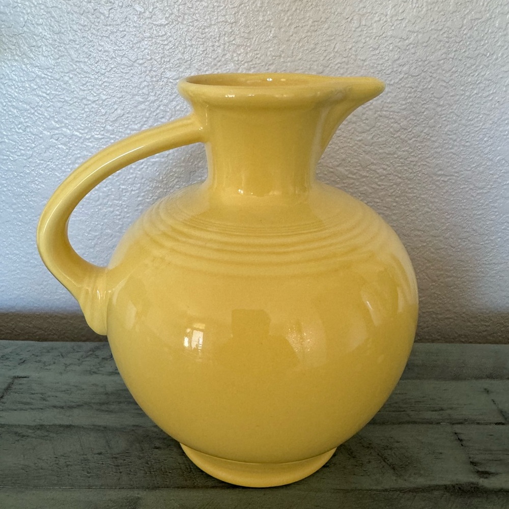 VTG 90’s Fiestaware Yellow Pitcher‎ - Picture 3 of 6